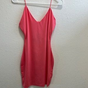 Women’s peachy coral pink, soft dress NWT